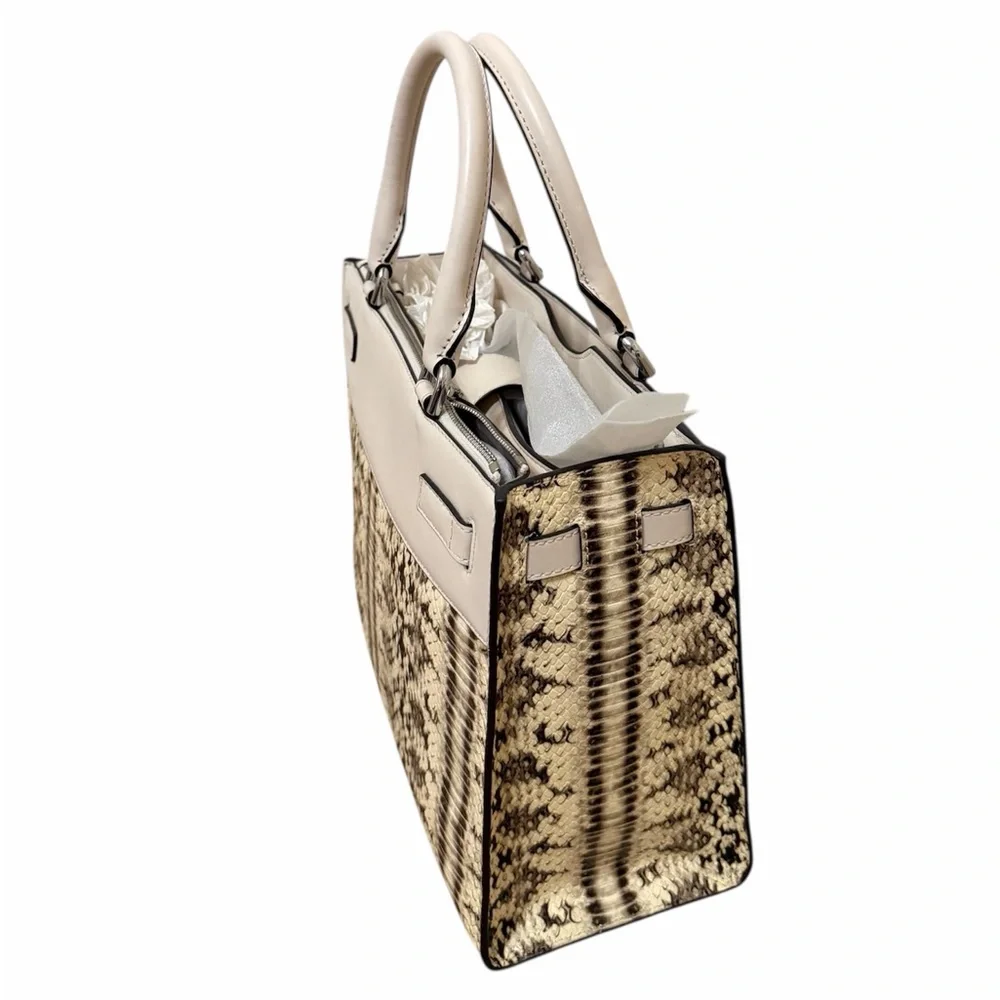 Michael Kors Reagan Large Satchel